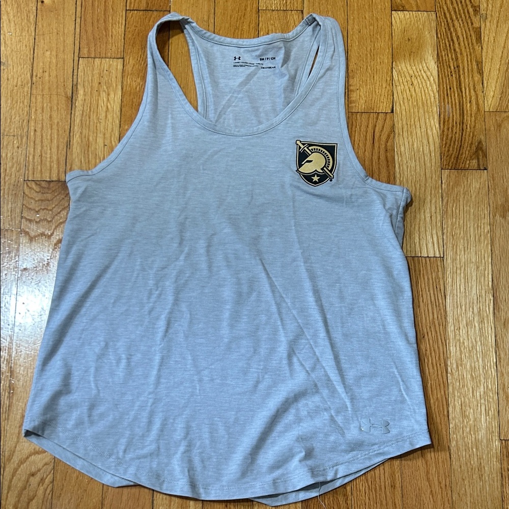 Under Armour Light Gray Athletic Tank / NEVER WORN ( 1149 )